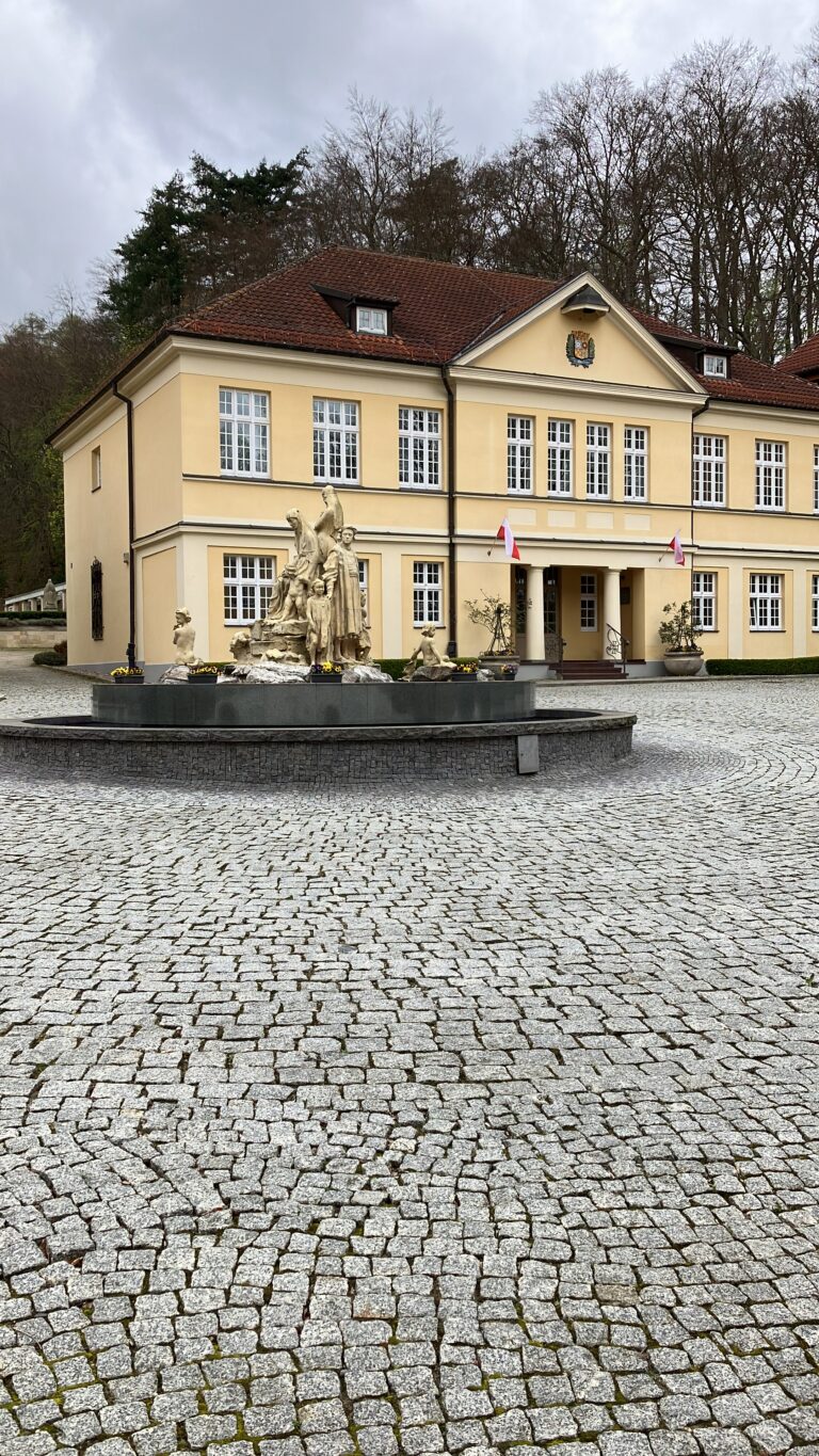 a4771d95 8621 4542 bf73 0ebc203aa265